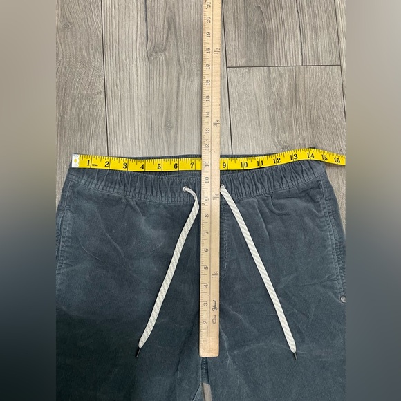 Vuori Optimist Short Men's Corduroy Shorts Size Medium - Picture 5 of 8